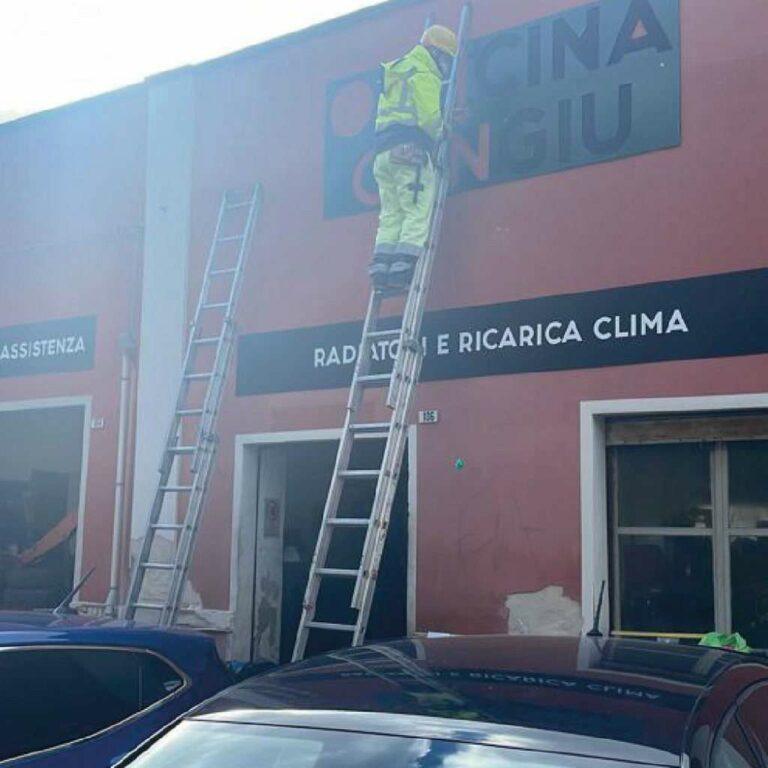 Officina Congiu Insegna con Lettere in Rilievo