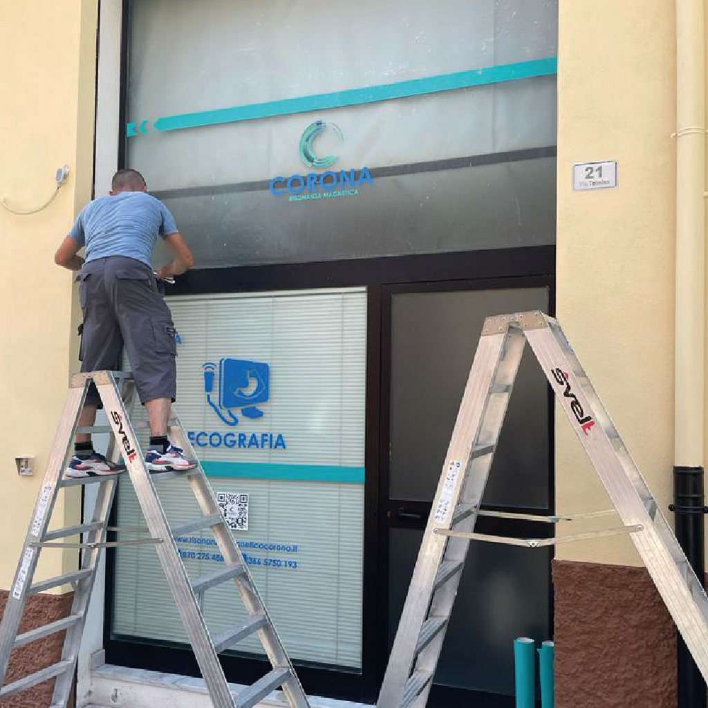 Studio Corona Allestimento Vetrofanie Esterno