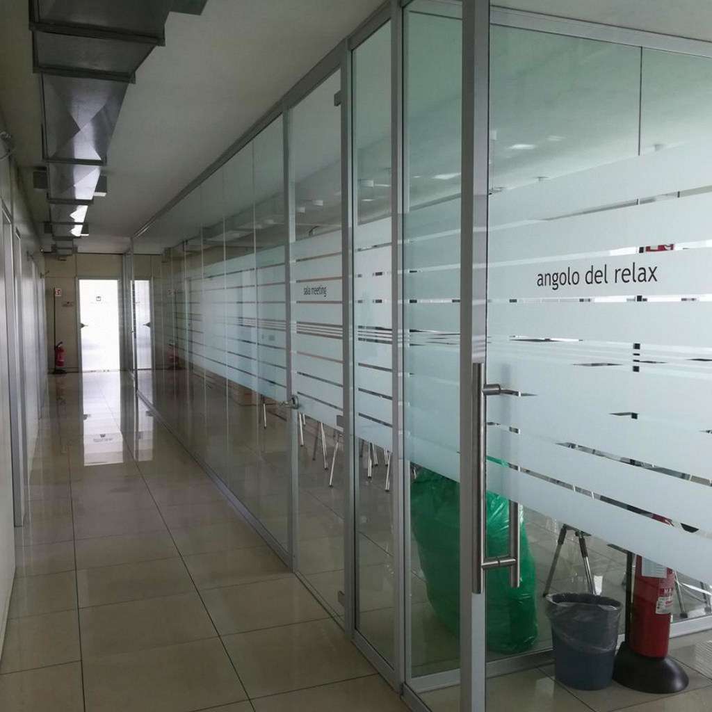 Vetrofania Personalizzata callcenter