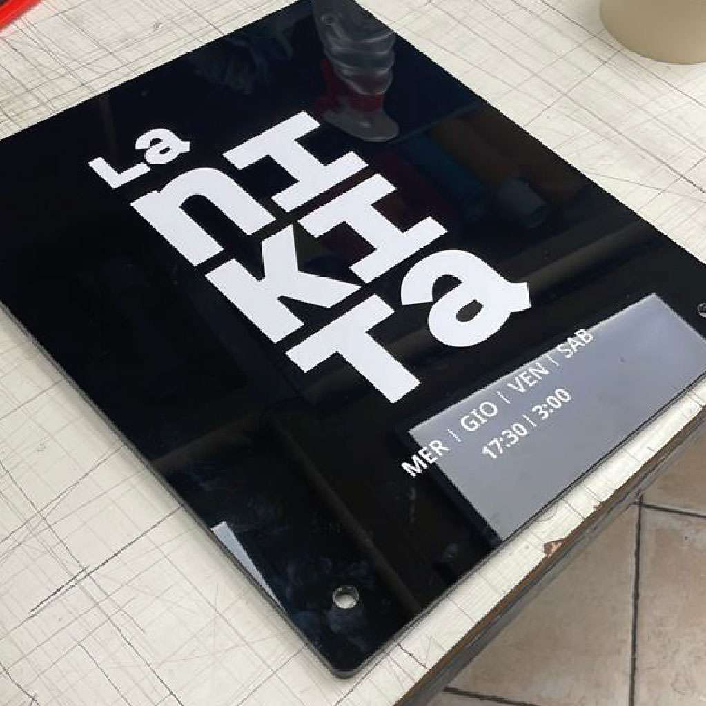 Targa Personalizzata La Nikita
